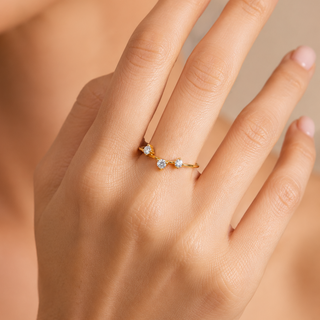 Dainty Stud Ring