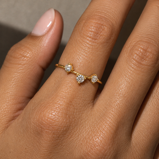 Dainty Stud Ring