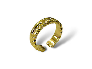 Twisted Band Ring