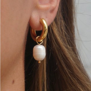 Ellie Vail - Melrose Mini Hoop Pearl Earring